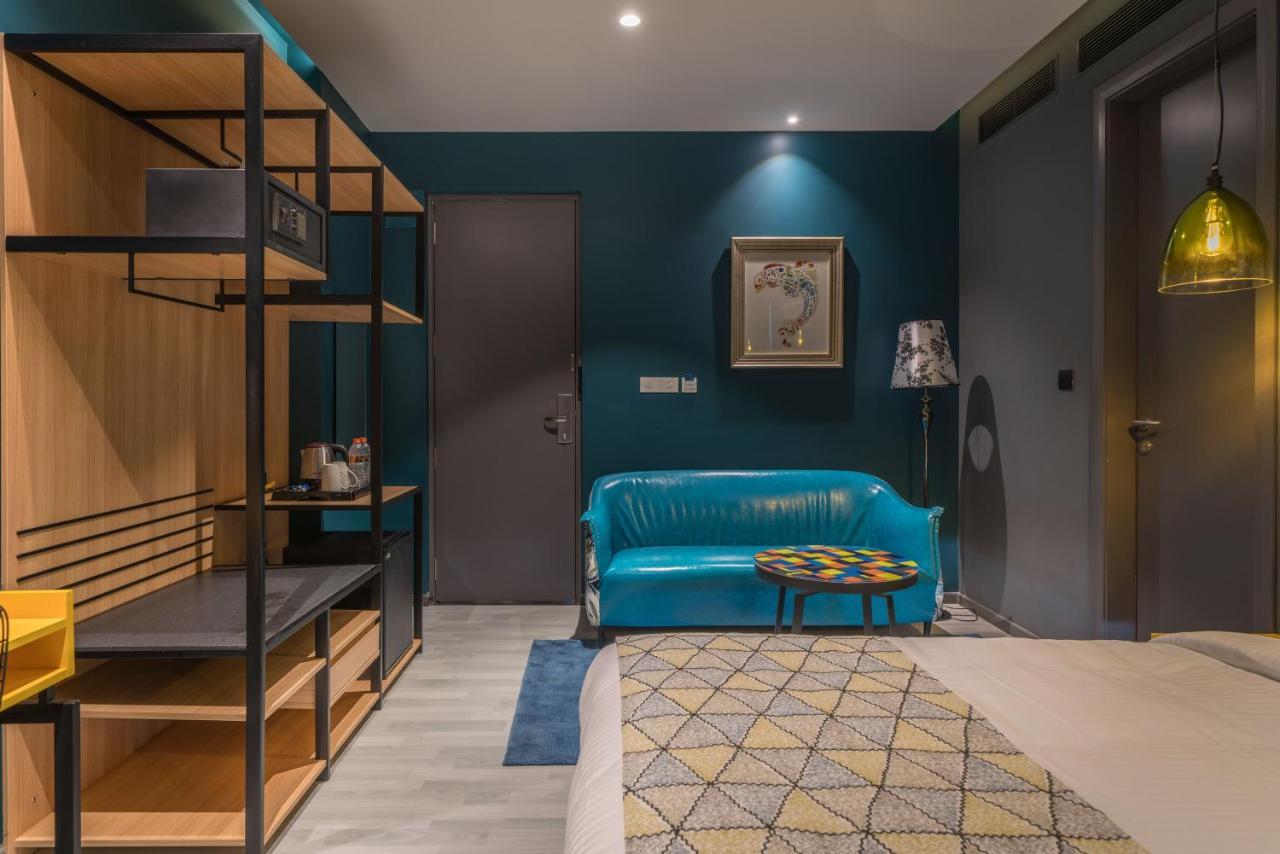 Hotel B plus L Haïdarabad Extérieur photo